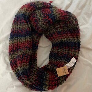 NWT American Eagle Outfitters Womens OS Boho Chunky Knit Striped Infinity Scarf